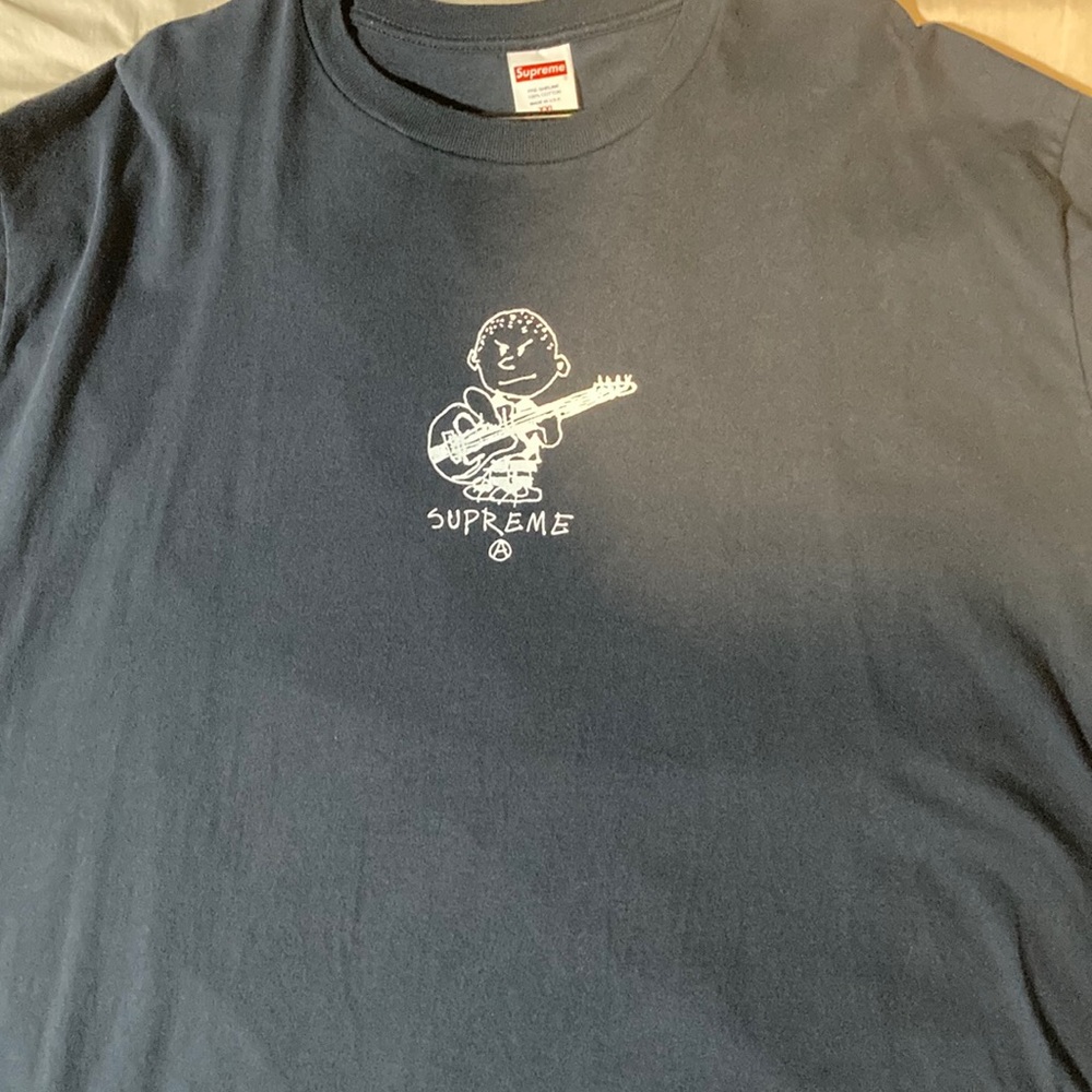 Supreme tee